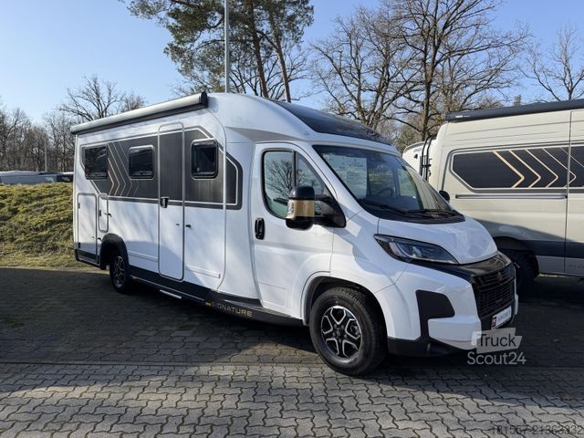 Полуинтегрированный автодом BÜRSTNER Signature SFT 7.0 180 PS, 18 Zoll, AHK, Markise