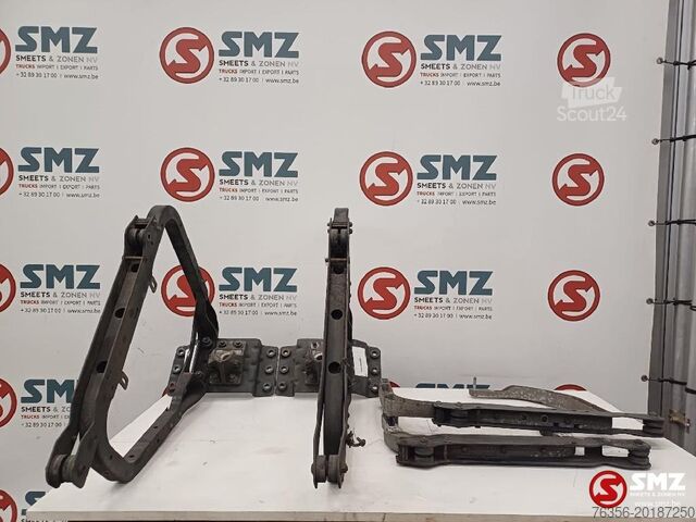 Pièce de châssis Renault Occ set side skirt steunen Renault