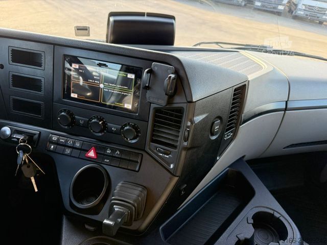 Drankentruck MERCEDES-BENZ ANTOS 1832 L Getränkekoffer 6,35 m Türen