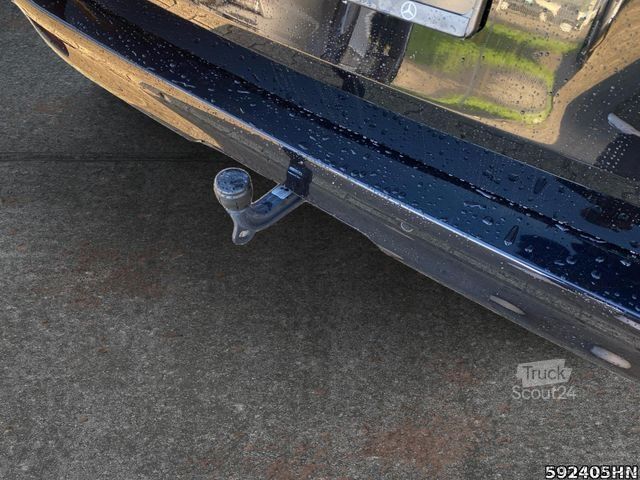 Minibus MERCEDES-BENZ V 300 AVE/EL *4x4*Burmester*Distronic*el. Türen*