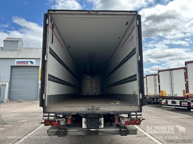 Semi-remorque frigorifique Schmitz Cargobull Reefer Standard Taillift