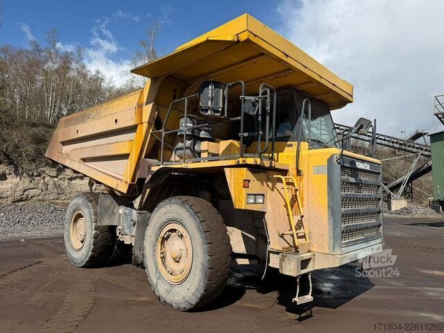 Tippbil Komatsu HD405-7