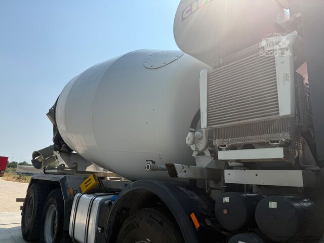 Výměnná nástavba nákladní vůz Iveco Trakker 410T45 Wechsel BETON+KIPPER 40T