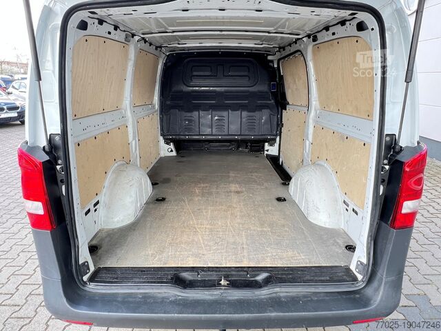 Dolg panelni kombi Mercedes-Benz Vito lang Klima AHK