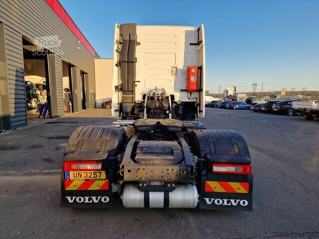 Tracteur routier standard Volvo FH