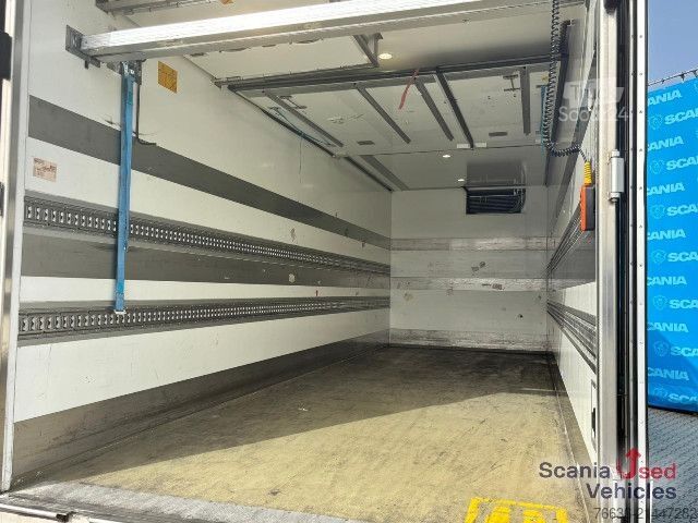 Châssis de camion Scania P 320 B4x2NB HYBRID FRIGO RETARDER FULL AIR  9T