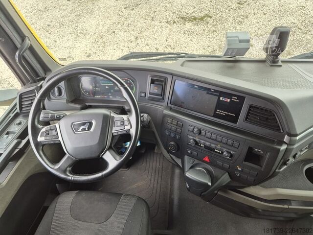Standardni vlačilec MAN TGX 18.510 4X4 BL SA tractor unit / 2023