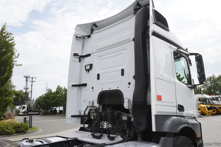 Traktoriyksikkö Mercedes-Benz Actros 1843 MP5 tractor unit
