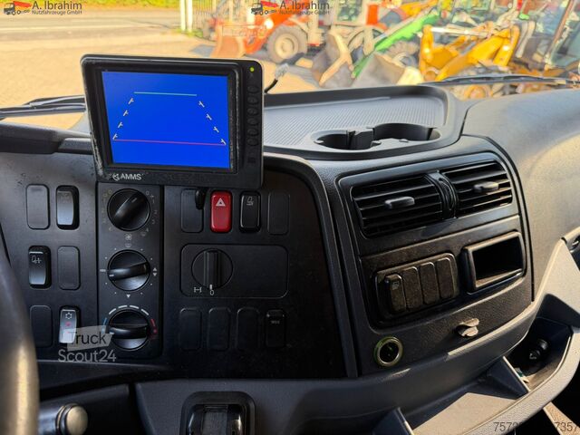 Tovorno vozilo s ravno platformo in ponjavo Mercedes-Benz Axor 1829L Staplerhalterung Schiebeplane Türen hinten