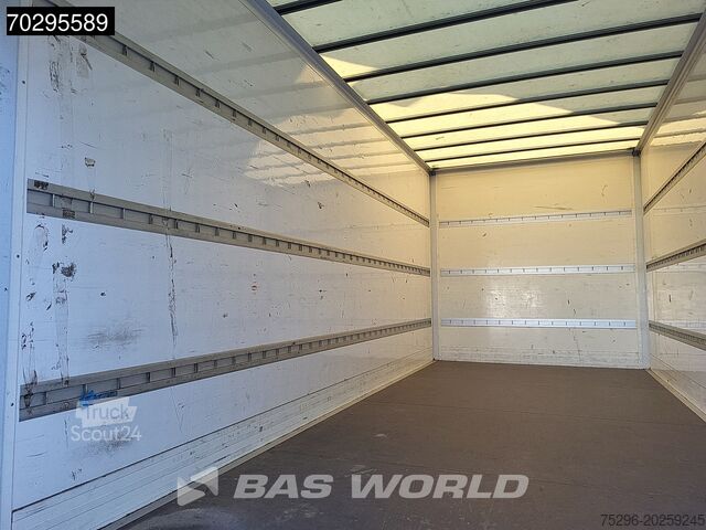 Koffer Mercedes Atego 816 4X2 1000kg Ladebordwand Manual Euro 6