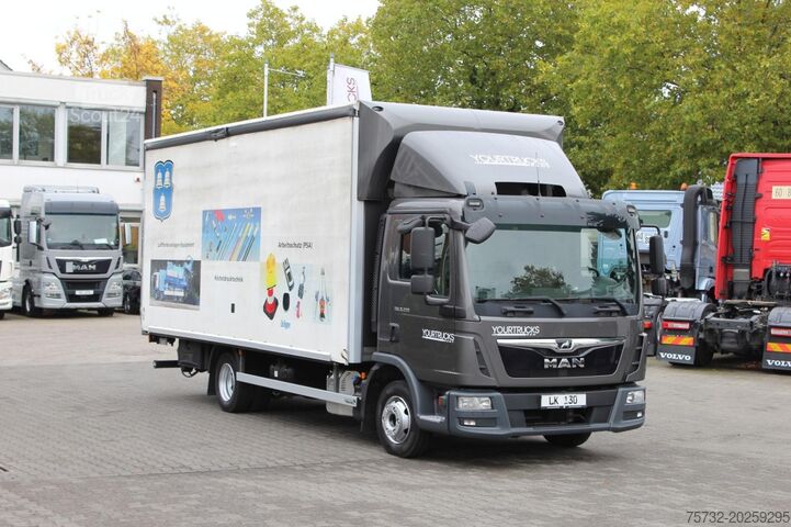 Transporter mit Pritsche & Plane MAN TGL 8.220   Plane   AHK   6,1 m   Luft   Klima