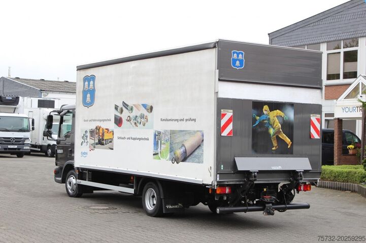 Transporter mit Pritsche & Plane MAN TGL 8.220   Plane   AHK   6,1 m   Luft   Klima