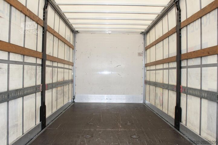 Transporter mit Pritsche & Plane MAN TGL 8.220   Plane   AHK   6,1 m   Luft   Klima
