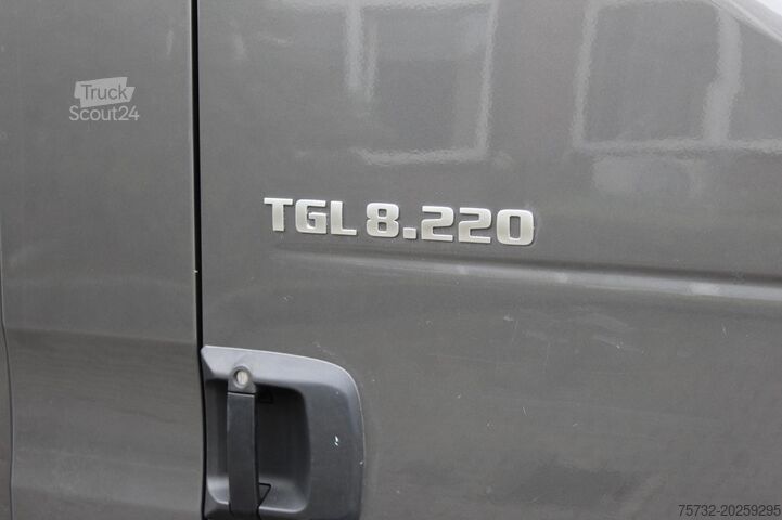 Transporter mit Pritsche & Plane MAN TGL 8.220   Plane   AHK   6,1 m   Luft   Klima