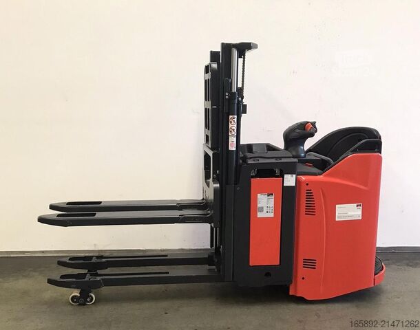 Empilhador manual Linde D 12 SP 133-01