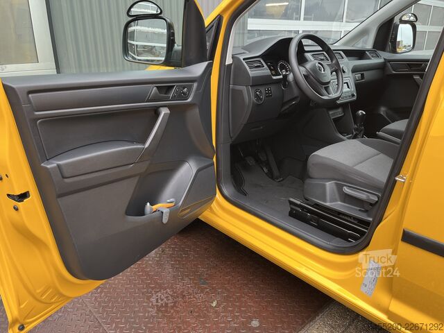 Kombi med högt tak VW Caddy 2.0 TDI L1H1 Airco Cruise controle Parkee...