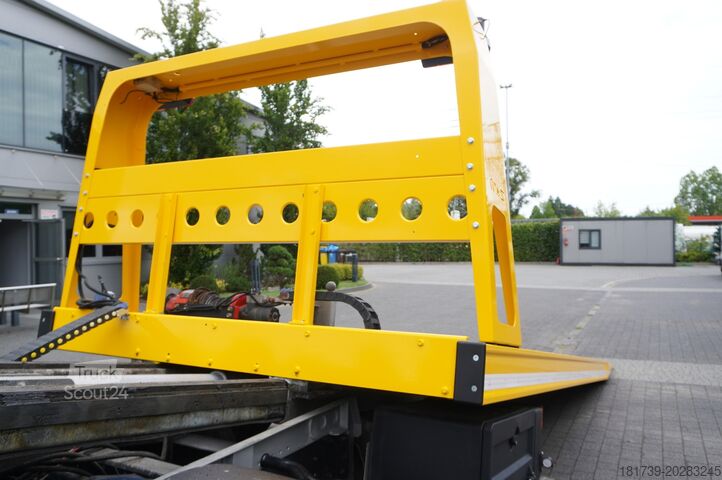 Abgesenkte Kranplattform Iveco Eurocargo 160-210 / 75,000 km! / OMARS l