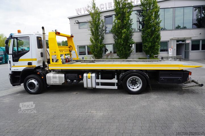 Abgesenkte Kranplattform Iveco Eurocargo 160-210 / 75,000 km! / OMARS l