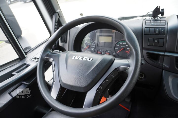 Abgesenkte Kranplattform Iveco Eurocargo 160-210 / 75,000 km! / OMARS l