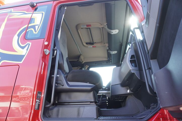 TRAKTOR MAN TGX 18.510 4x4 tractor unit / 510 HP / S