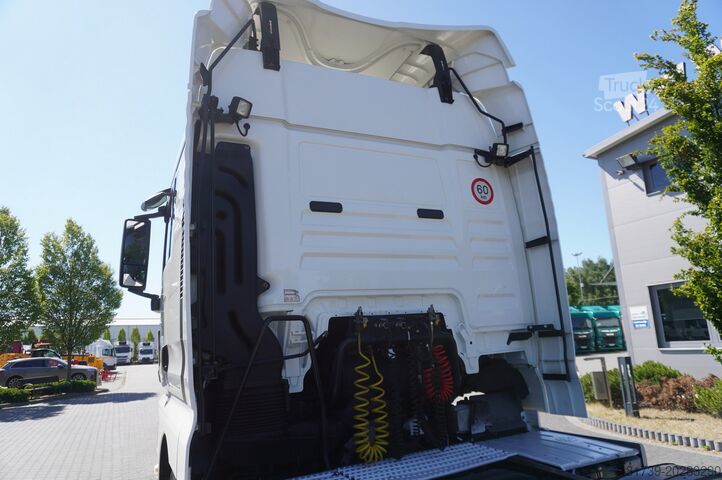 TRAKTOR MAN TGX 18.420 tractor unit / 190 tho. km