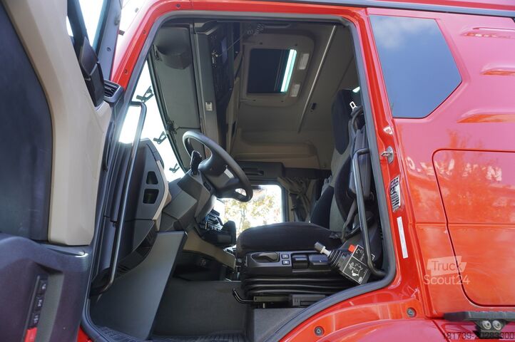 Vontatóegység MAN TGS 33.510 tractor unit / 6x4 / Sleeper