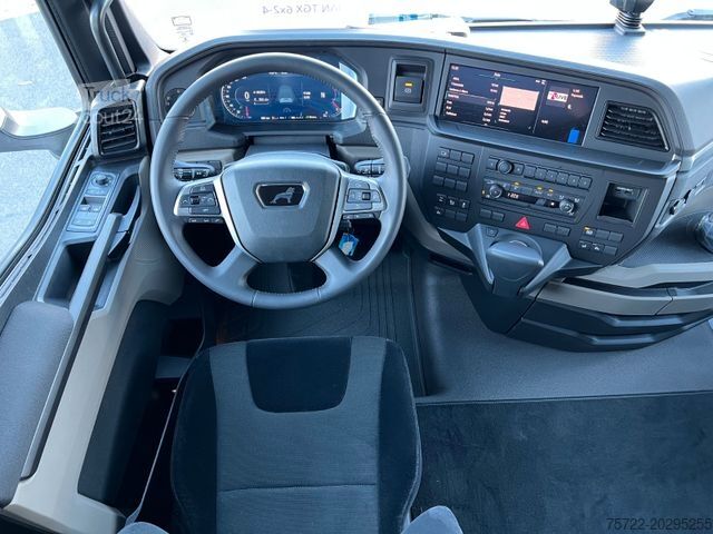 Kamion sa ravnom platformom MAN TGX 26.470 BL 6x2-4 Pritsche mit FassiF235 Kran