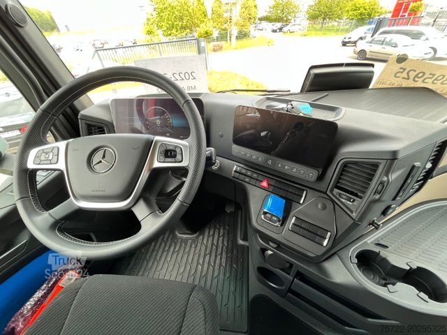Ciężarówka z płaską platformą MERCEDES-BENZ ACTROS 2548/6X2/KRAN PALFINGER/FASSI AUF LAGER!!