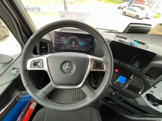 Ciężarówka z płaską platformą MERCEDES-BENZ ACTROS 2548/6X2/KRAN PALFINGER/FASSI AUF LAGER!!