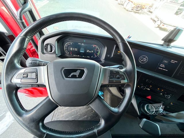 Kamion za izvlačenje drveta MAN TGX 6x4 mit PAVIC HTA 20 66Z Tajfun LIV L150Z