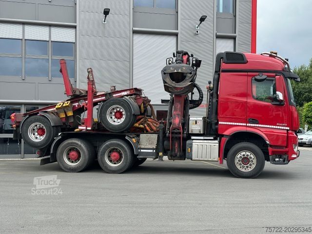 Apaļkoku pārvadāšanas kravas auto MERCEDES-BENZ Arocs 3358 6x4 BB mit EpsilonS290Z96 DOLL RATIO+
