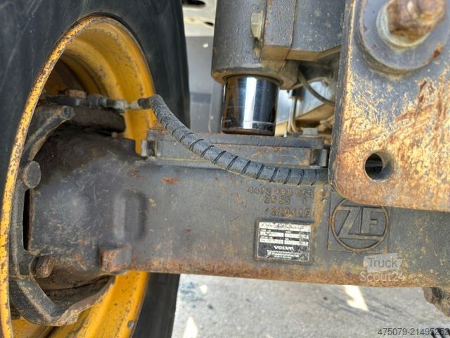 Koparka kołowa VOLVO EW 180 E