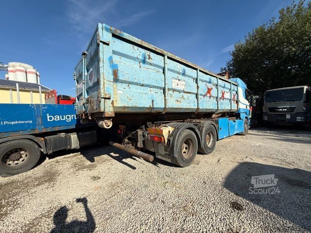 Tovornjak s kavljem za kontejnerje SCANIA R420