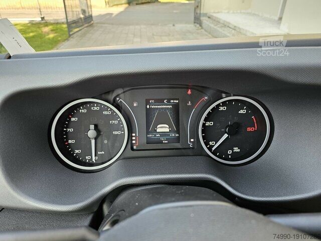 Furgonetka Iveco Daily 35S18 3.0 Koffer LBW Bär ACC LED sofort!