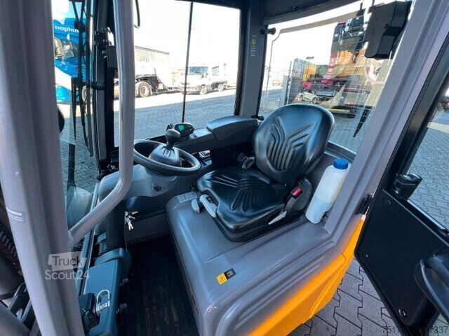 Gaffeltruck Jungheinrich EFG 215 / Triplex: 4.25m! / SS / nur 995h! Waage