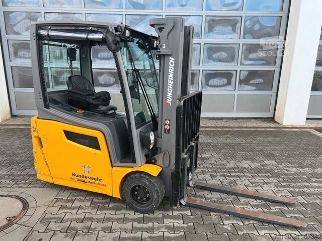 Gaffeltruck Jungheinrich EFG 218 / Triplex 4.30m / SS / nur 1.738h