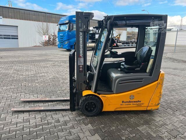Gaffeltruck Jungheinrich EFG 218 / Triplex 4.30m / SS / nur 1.738h