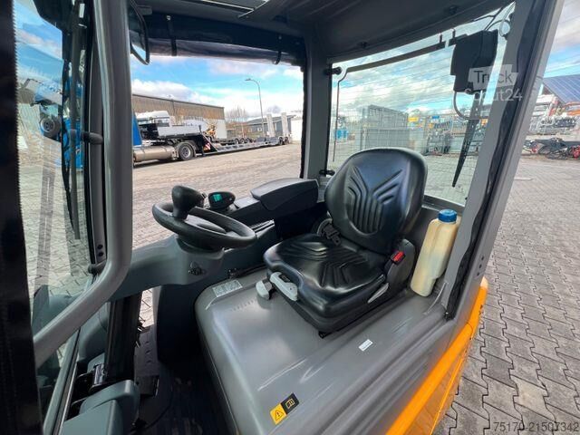 Gaffeltruck Jungheinrich EFG 218 / Triplex 4.30m / SS / nur 1.738h