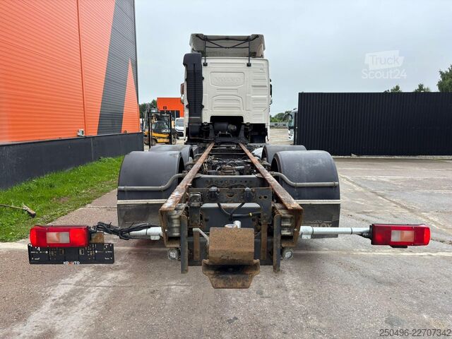 Alustan ohjaamo Volvo FH 460 6x2*4 CHASSIS L=7739 mm