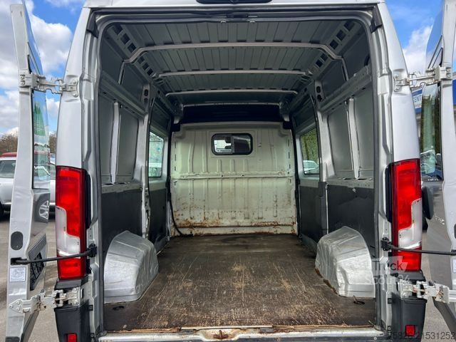 Komercijalno vozilo sa visokim krovom CITROEN Jumper 35 L2H2*1.Hand*Kamera*2*Schiebetür*AHK*