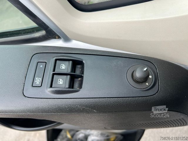 Komercijalno vozilo sa visokim krovom CITROEN Jumper 35 L2H2*1.Hand*Kamera*2*Schiebetür*AHK*