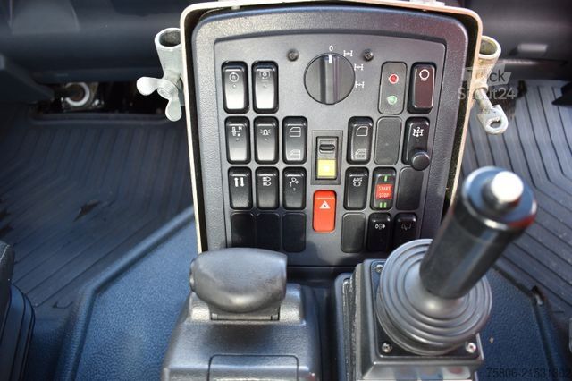 Sonstige UNIMOG U400 inkl. Böschungsmäher/Anhänger