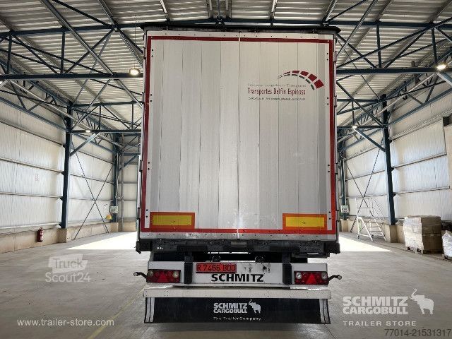 Semirimorchio con telone Schmitz Cargobull Curtainsider Standard