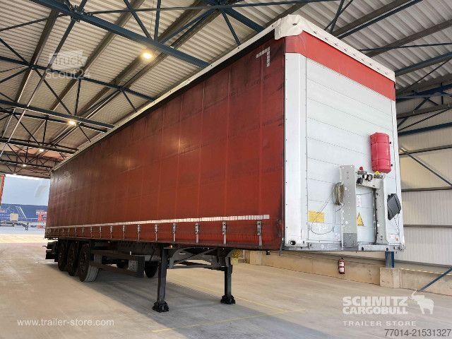 Semirimorchio con telone Schmitz Cargobull Curtainsider Standard