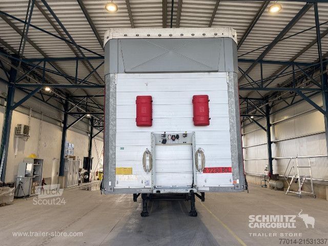 Semirimorchio con telone Schmitz Cargobull Curtainsider Standard