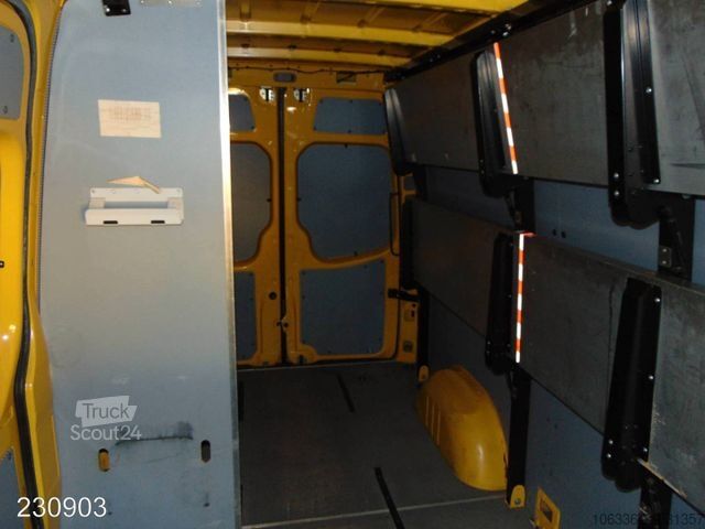 Komercijalno vozilo sa visokim krovom VOLKSWAGEN CRAFTER 35 2.0 TDI -KLIMA-REGALSYSTEM-KAMERA-