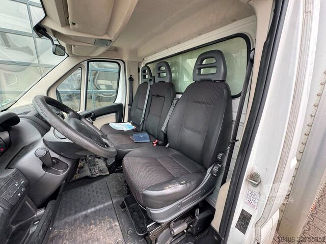 Dubă cu caroserie tip cutie PEUGEOT Boxer Koffer ** Motorschade **FESTPREIS
