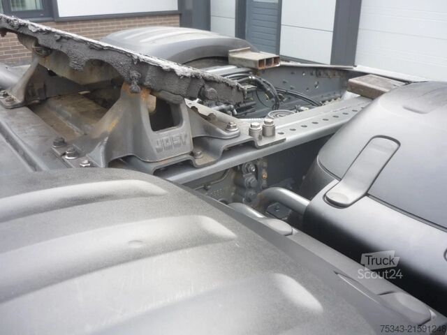 Standard-SZM DAF XF 530 6x2-4  FTG