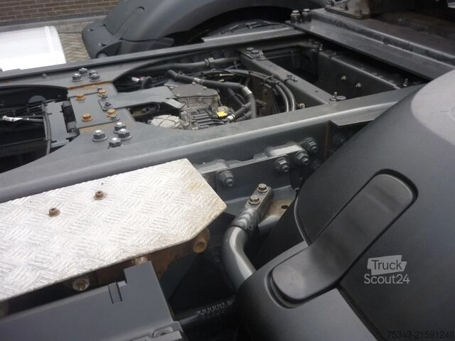 Standard-SZM DAF XF 530 6x2-4  FTG