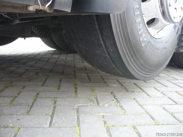 Standard-SZM DAF XF 530 6x2-4  FTG